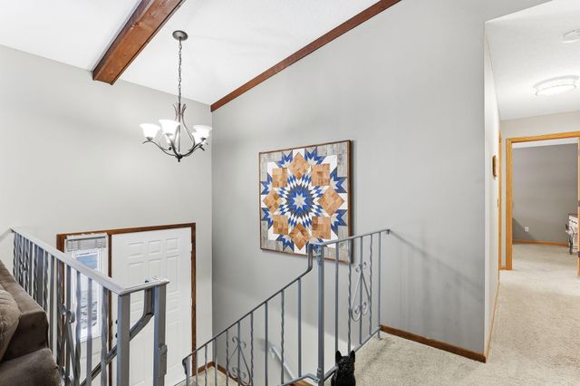 4226 Bridgewood Terrace, Vadnais Heights, MN 55127