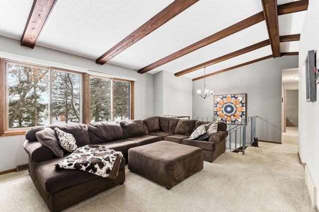 4226 Bridgewood Terrace, Vadnais Heights, MN 55127