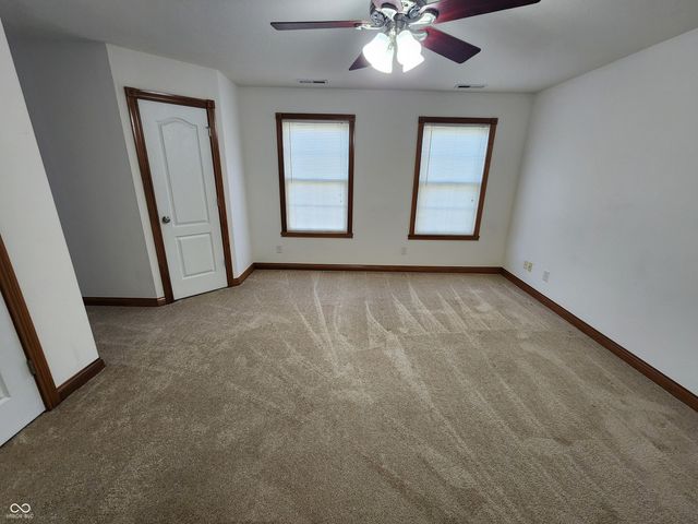 7215 Lockford Walk N, Avon, IN 46123