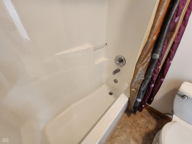 7215 Lockford Walk N, Avon, IN 46123