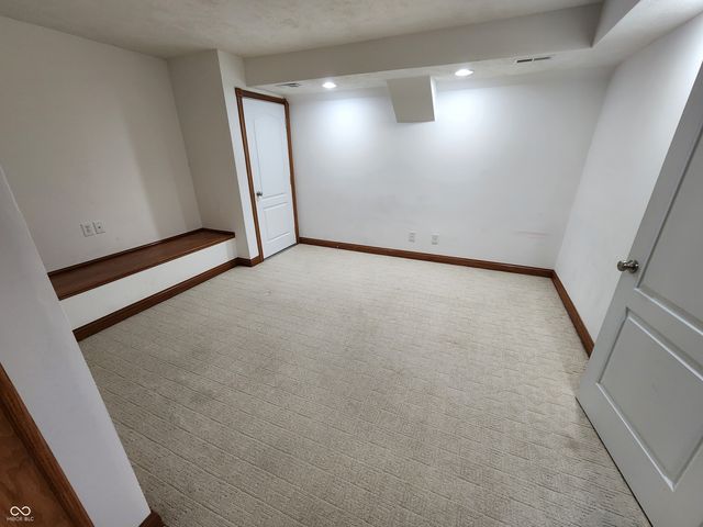 7215 Lockford Walk N, Avon, IN 46123