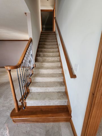 7215 Lockford Walk N, Avon, IN 46123