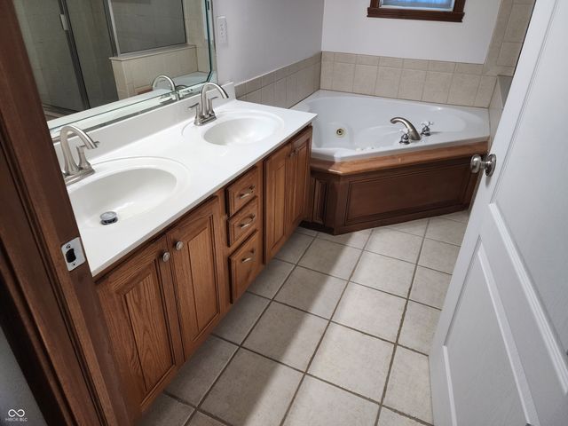 7215 Lockford Walk N, Avon, IN 46123