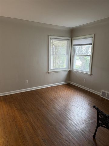 20202 Washtenaw Street, Harper Woods, MI 48225