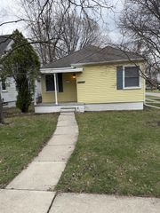 20202 Washtenaw Street, Harper Woods, MI 48225