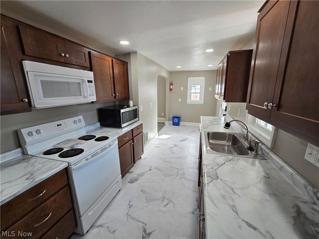 708 N Bever Street, Wooster, OH 44691