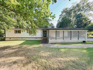 205 Lake Placid Drive, Bonaire, GA 31005