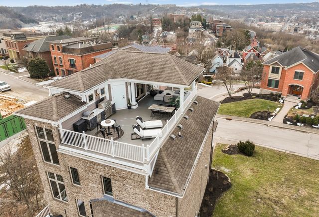 101 Watch Hill Lane, Newport, KY 41071