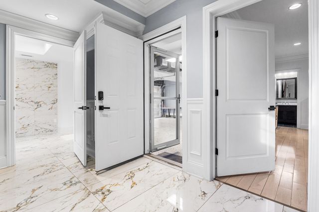 101 Watch Hill Lane, Newport, KY 41071