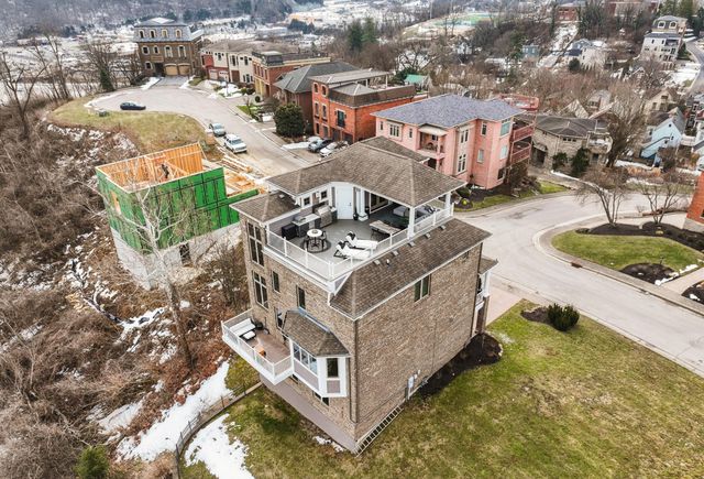 101 Watch Hill Lane, Newport, KY 41071