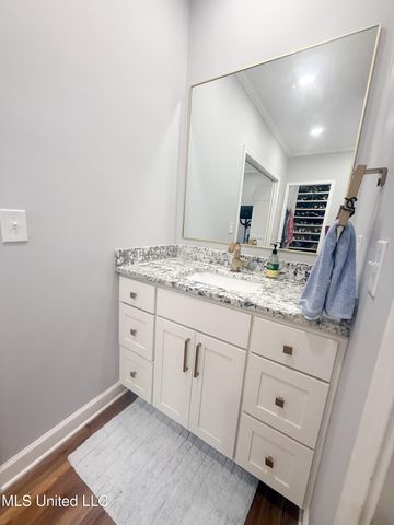 11 Moss Forest Circle, Jackson, MS 39211