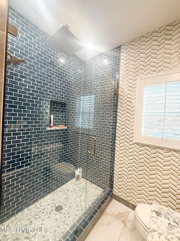 11 Moss Forest Circle, Jackson, MS 39211