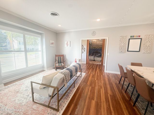 11 Moss Forest Circle, Jackson, MS 39211