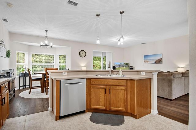 29 ETHAN ALLEN DRIVE, Palm Coast, FL 32164