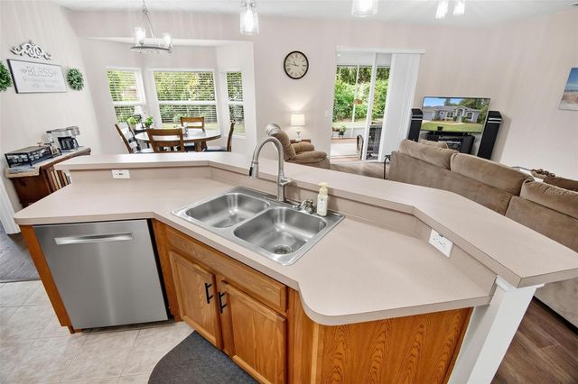 29 ETHAN ALLEN DRIVE, Palm Coast, FL 32164