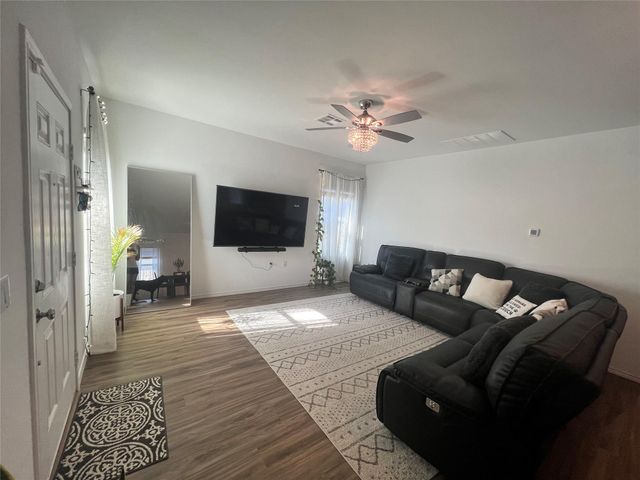 2308 Nightview DR, Pflugerville, TX 78660