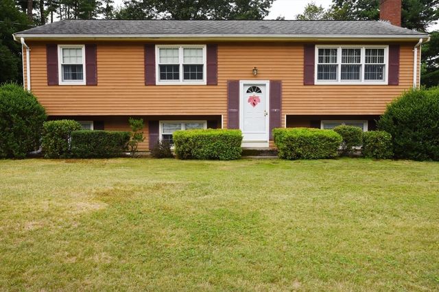 16 Arrow Drive, Whitman, MA 02341