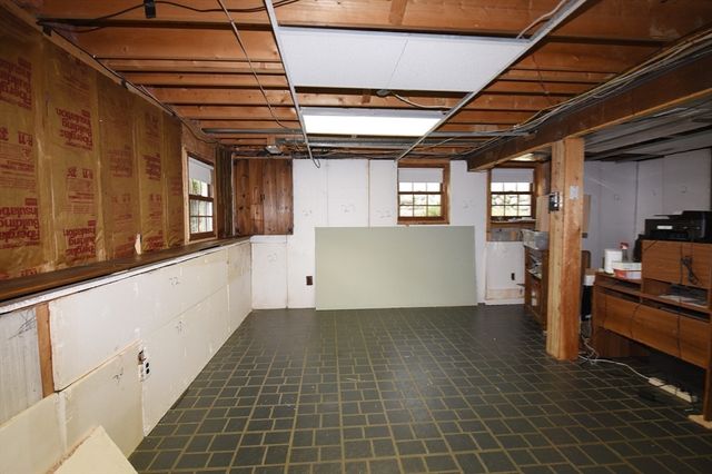 16 Arrow Drive, Whitman, MA 02341