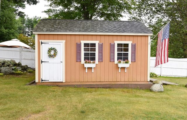 16 Arrow Drive, Whitman, MA 02341