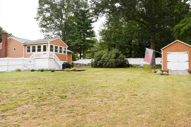 16 Arrow Drive, Whitman, MA 02341