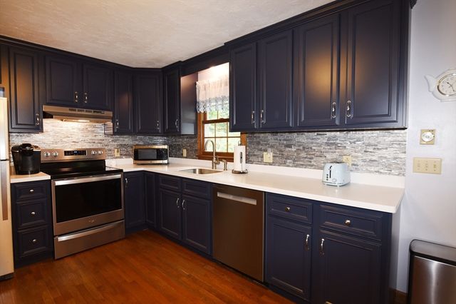 16 Arrow Drive, Whitman, MA 02341