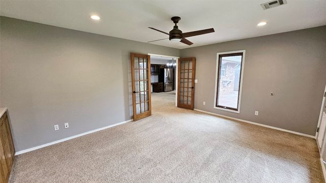 2516 Ridgewood Drive, Moore, OK 73160