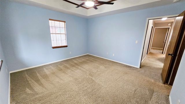 2516 Ridgewood Drive, Moore, OK 73160