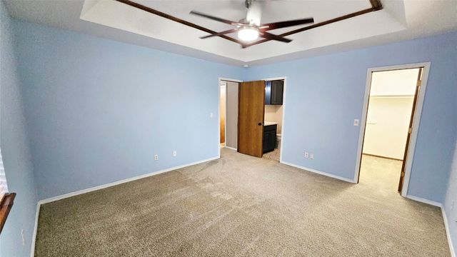 2516 Ridgewood Drive, Moore, OK 73160