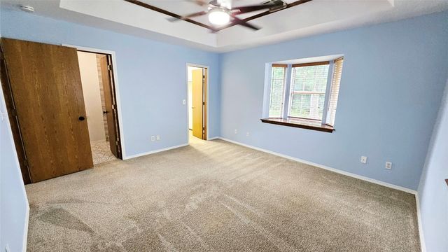 2516 Ridgewood Drive, Moore, OK 73160