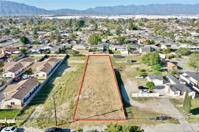 17562 Court, Fontana, CA 92336