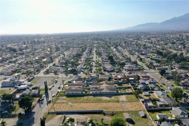 17562 Court, Fontana, CA 92336