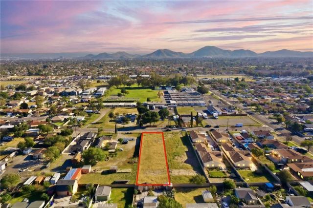 17562 Court, Fontana, CA 92336