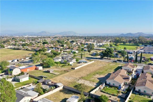 17562 Court, Fontana, CA 92336