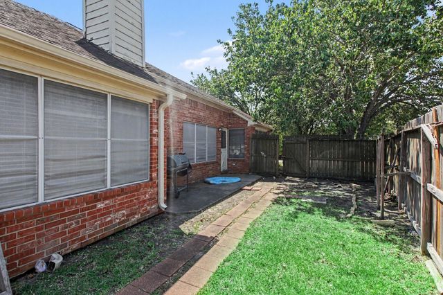 13415 Lake Breeze Lane, Willis, TX 77318