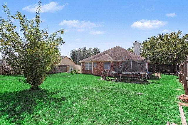 13415 Lake Breeze Lane, Willis, TX 77318