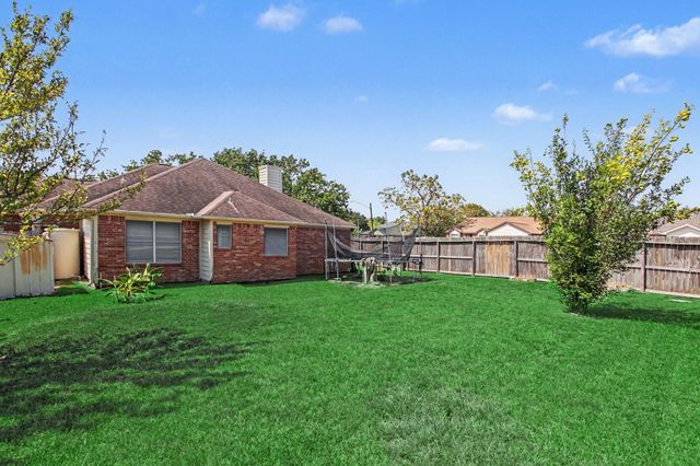 13415 Lake Breeze Lane, Willis, TX 77318