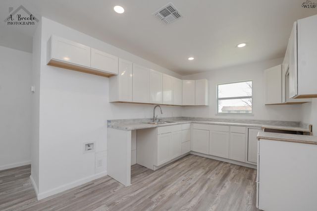 1512 GRAYFOX PLACE, Wichita Falls, TX 76306