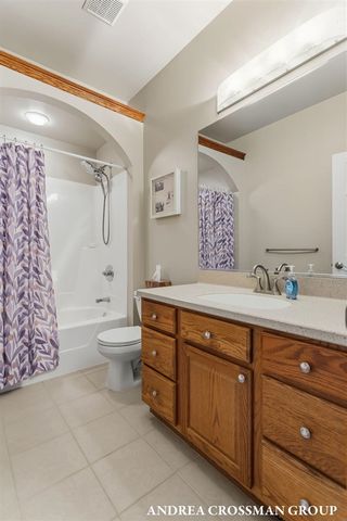 4557 Penny Lane, Wyoming, MI 49418