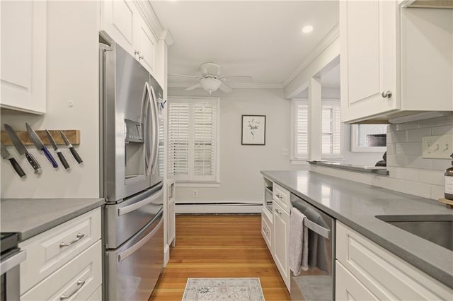 28 Kay Street 3, Newport, RI 02840