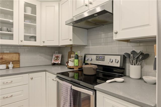 28 Kay Street 3, Newport, RI 02840