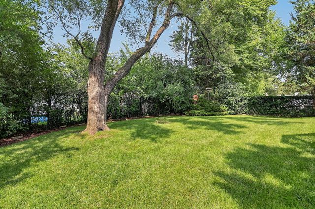 730 Hillcrest Boulevard, Hoffman Estates, IL 60169