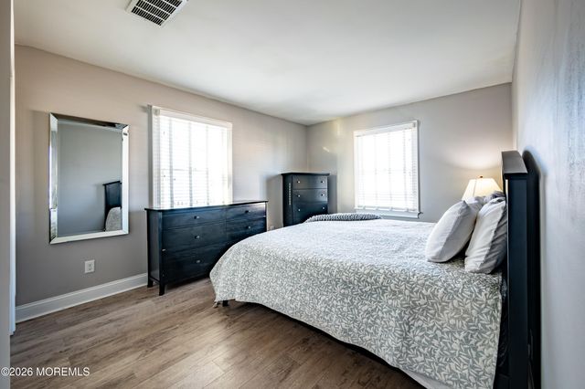 3236 Osborn Terrace, Toms River, NJ 08753