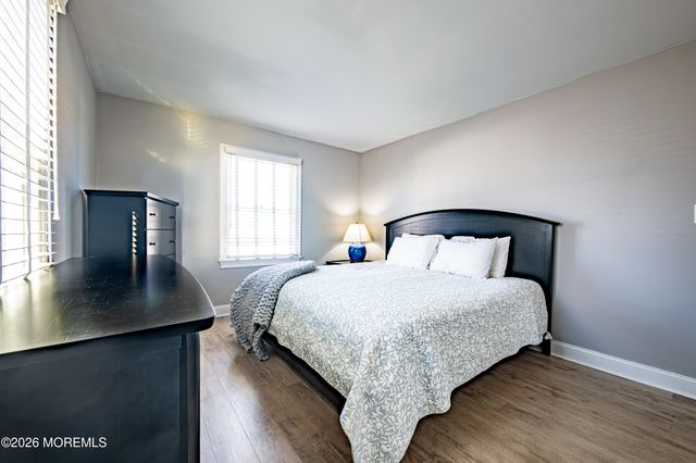 3236 Osborn Terrace, Toms River, NJ 08753