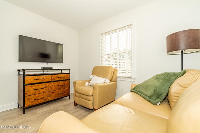 3236 Osborn Terrace, Toms River, NJ 08753