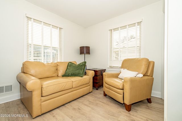 3236 Osborn Terrace, Toms River, NJ 08753