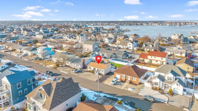 3236 Osborn Terrace, Toms River, NJ 08753