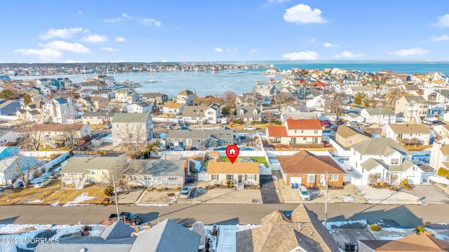 3236 Osborn Terrace, Toms River, NJ 08753