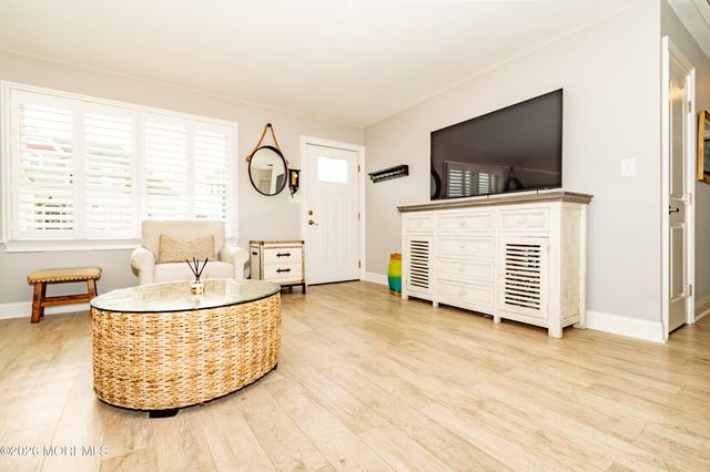 3236 Osborn Terrace, Toms River, NJ 08753