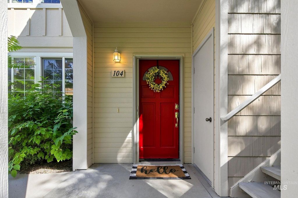 5170 S Surprise Way 104, Boise, ID 83716 photo 2