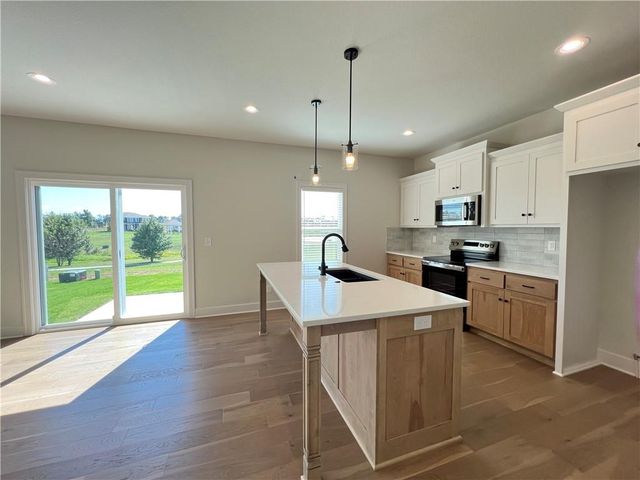 28510 W 161st Street, Gardner, KS 66030